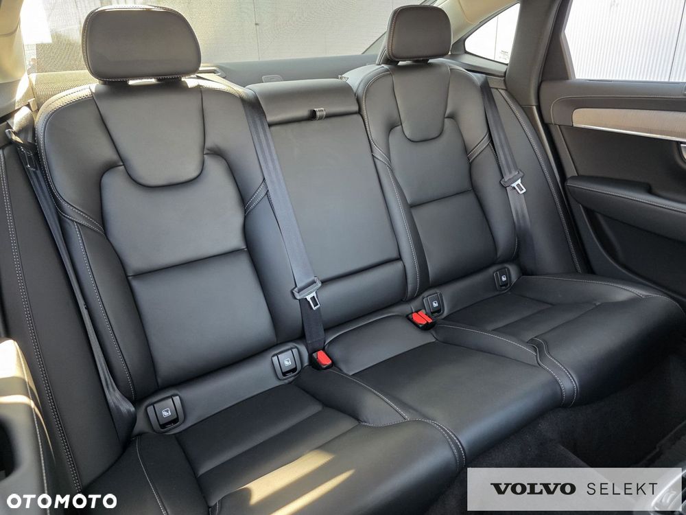 Volvo S90 - 17
