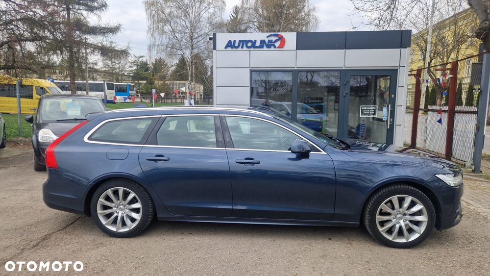 Volvo V90 - 2