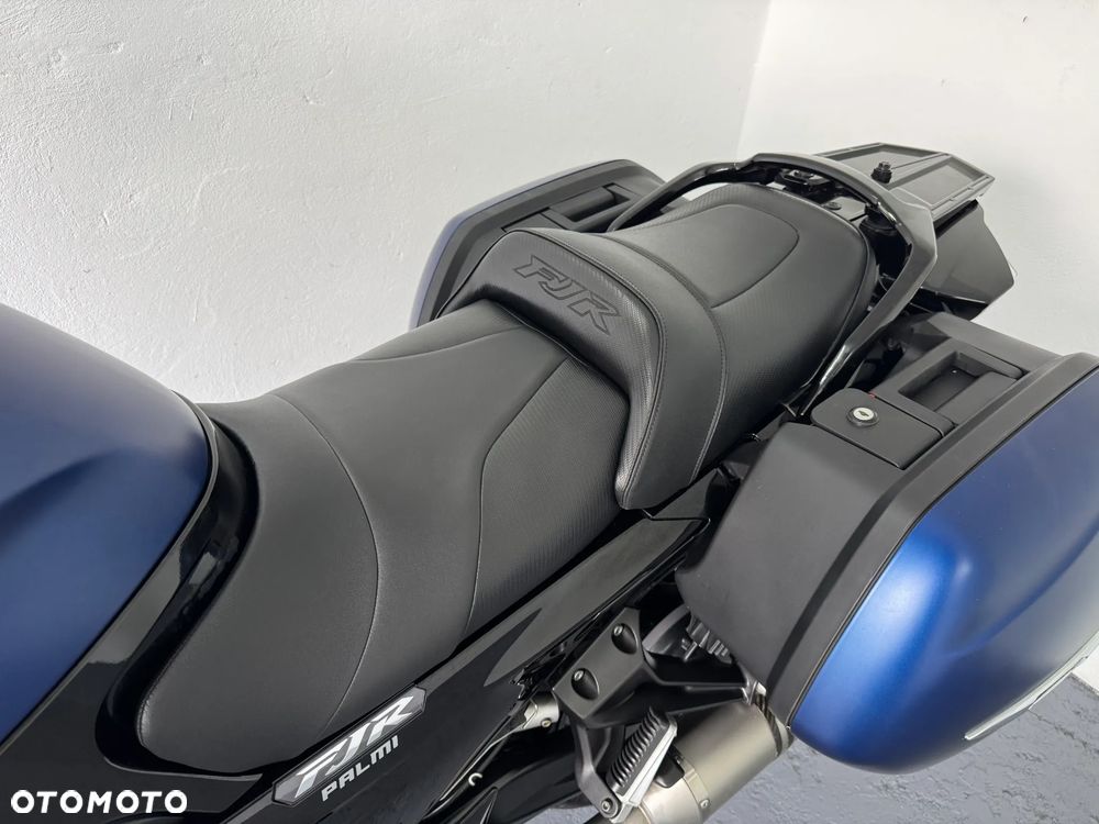 Yamaha FJR - 39