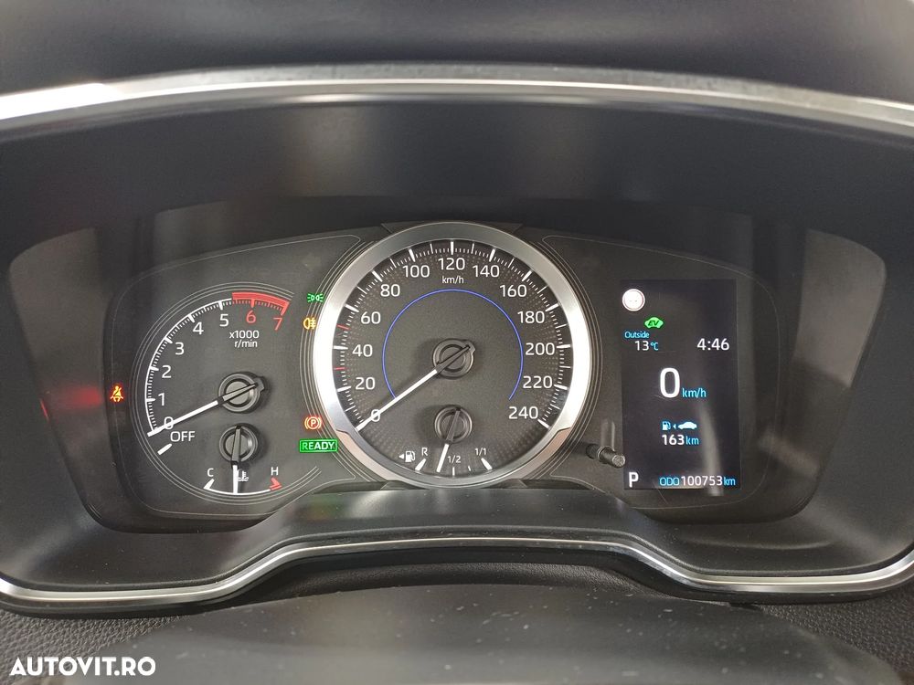 Toyota Corolla Sedan 1.8 HSD Dynamic - 12