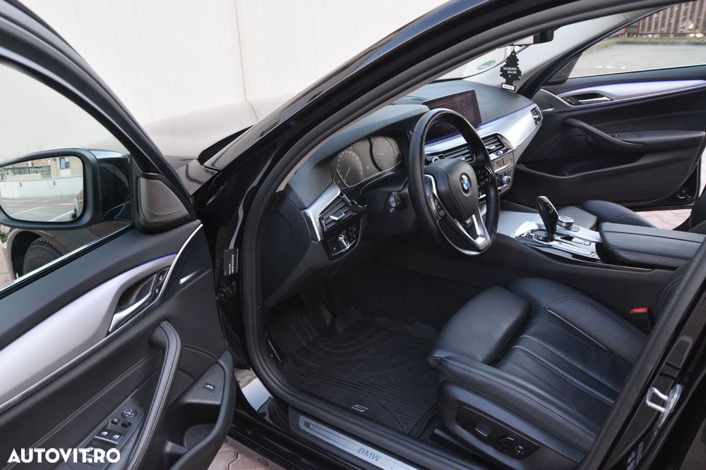 BMW Seria 5 520d Aut. Sport Line - 17