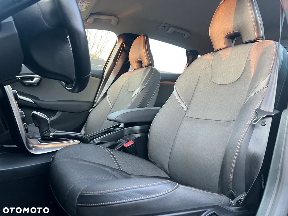 Volvo V40 Cross Country D4 Geartronic Momentum - 27