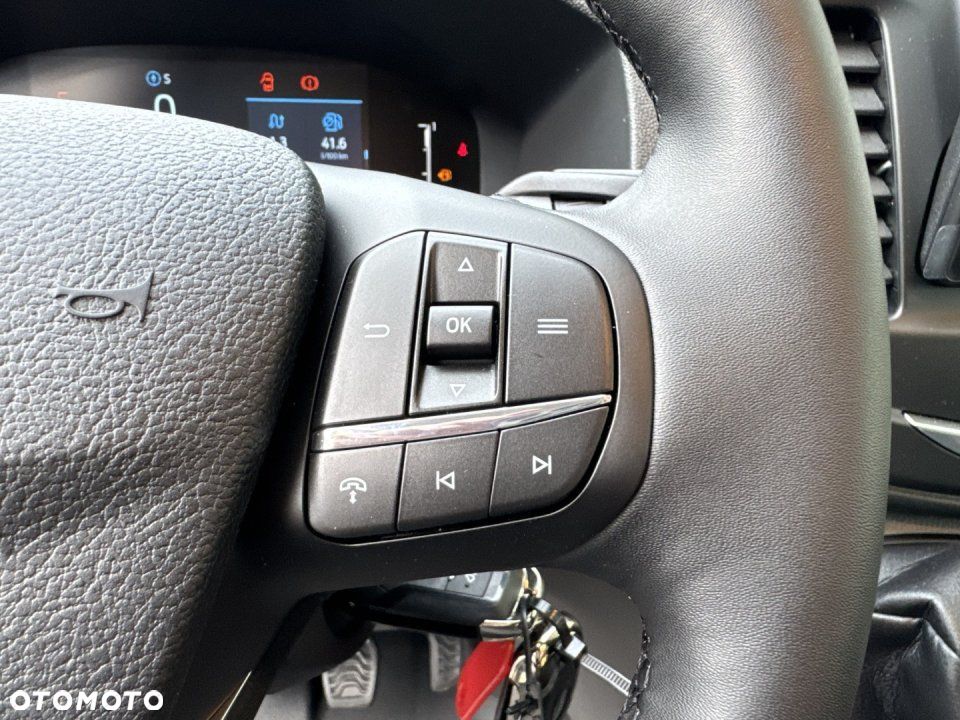 Ford Transit - 28
