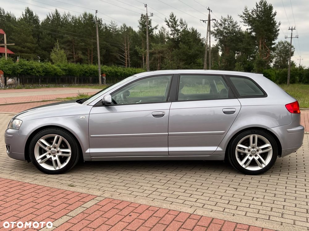 Audi A3 Sportback - 12