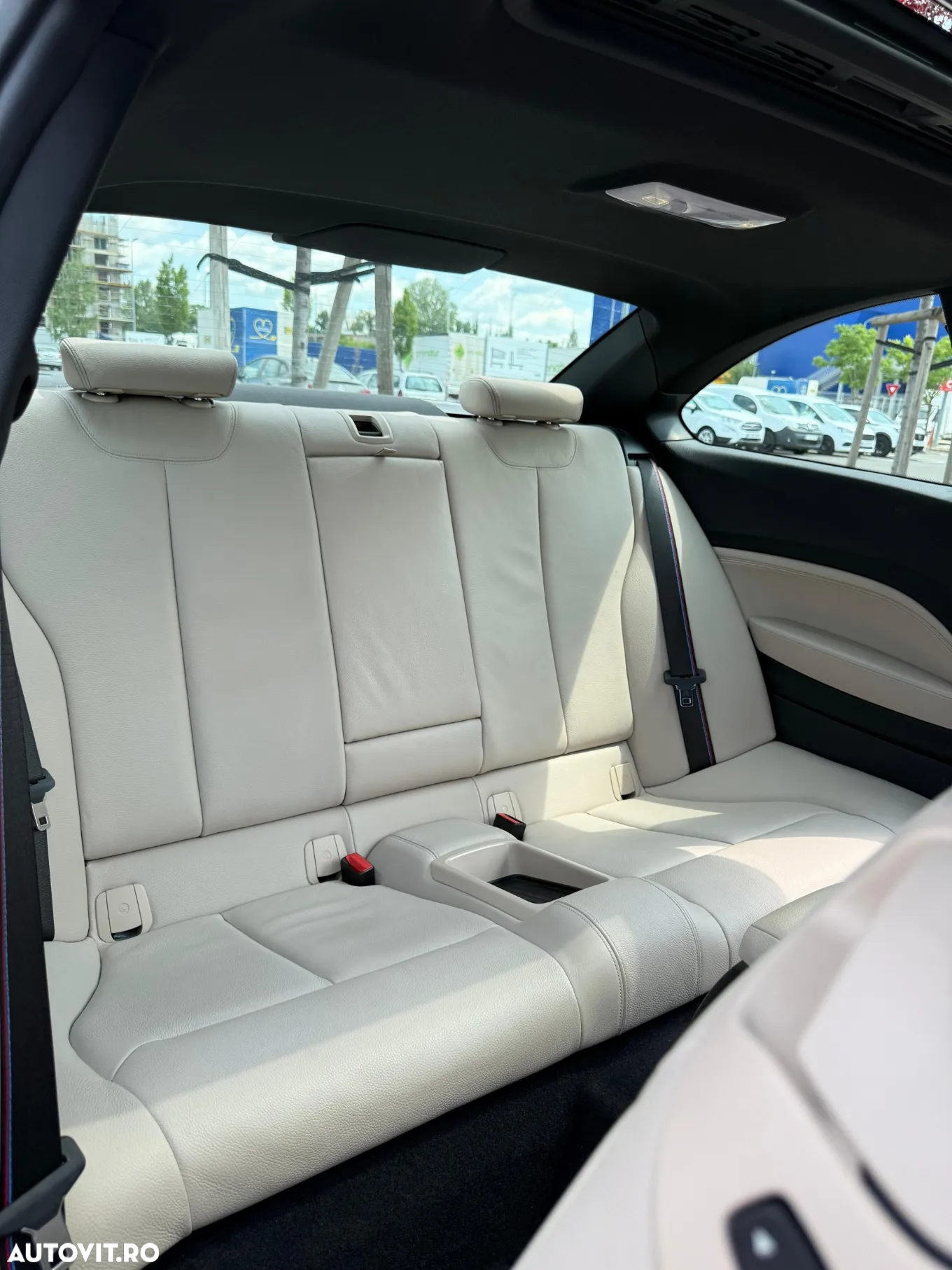 BMW M2 M240i xDrive AT - 13