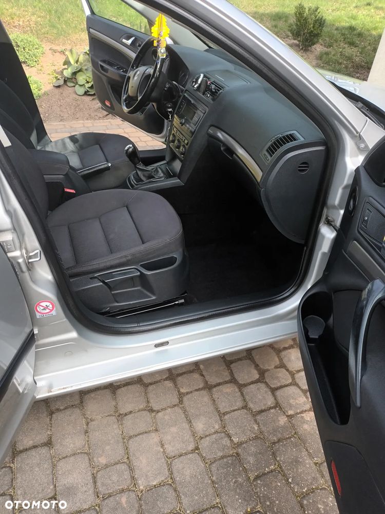 Skoda Octavia 2.0 TDI Ambiente - 6