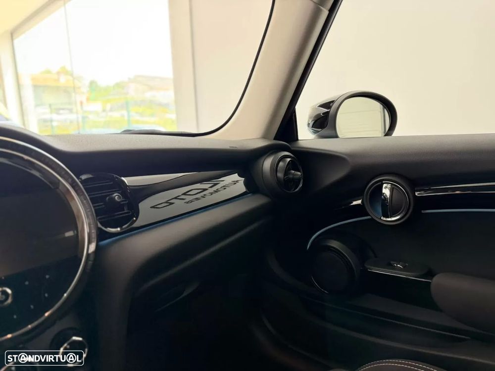 MINI 3 Portas Cooper SE Premium Essential - 22