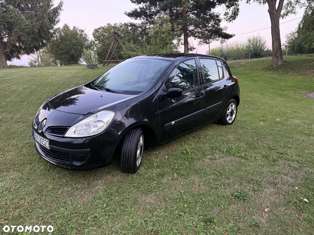Renault Clio - 2