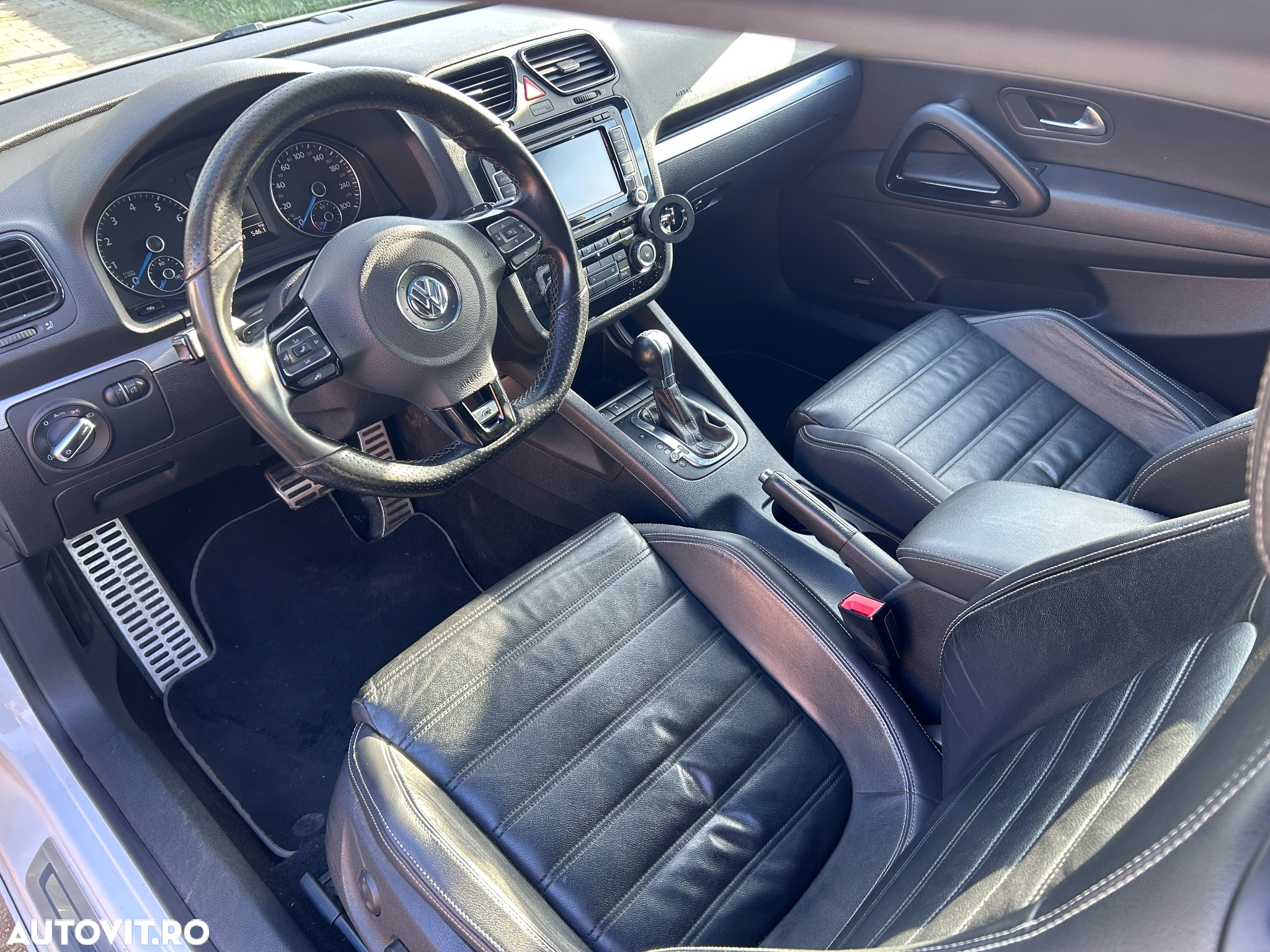 Volkswagen Scirocco R 2.0 TSI DSG - 9