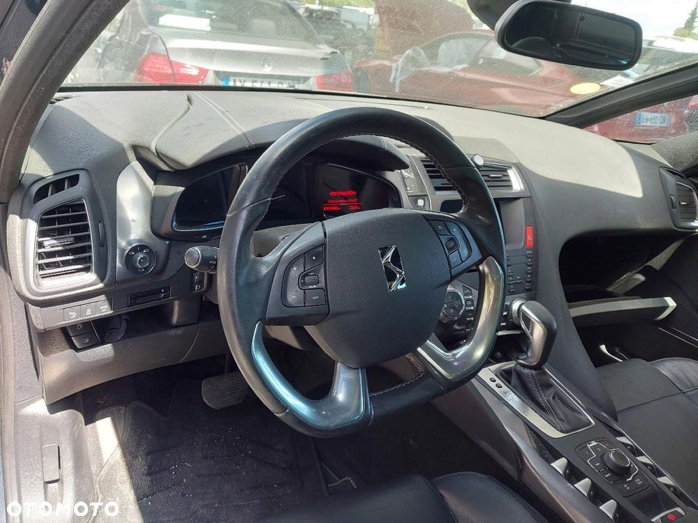 Citroën DS5 2.0 BlueHDi SportChic - 16