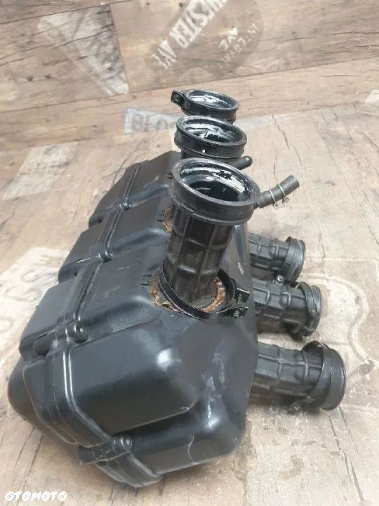 Airbox obudowa filtra króciec Honda GL1500 CF Valkyrie Interstate - 4