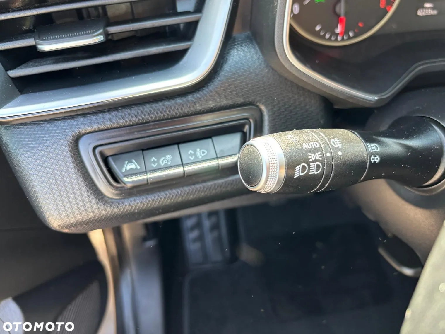 Renault Clio 1.0 TCe Intens - 36