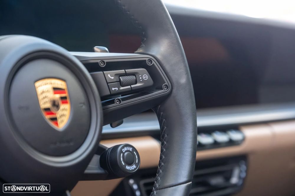 Porsche 911 Carrera S PDK — fotografia 18