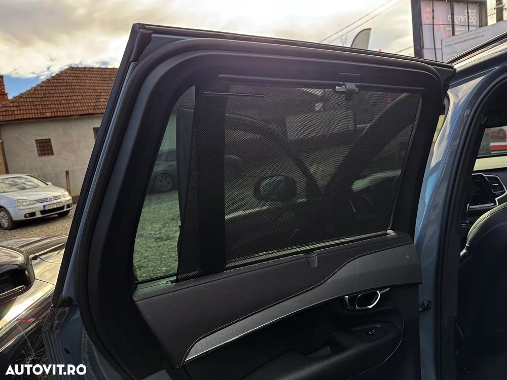 Volvo XC 90 T8 AWD Twin Engine Geartronic RDesign - 36