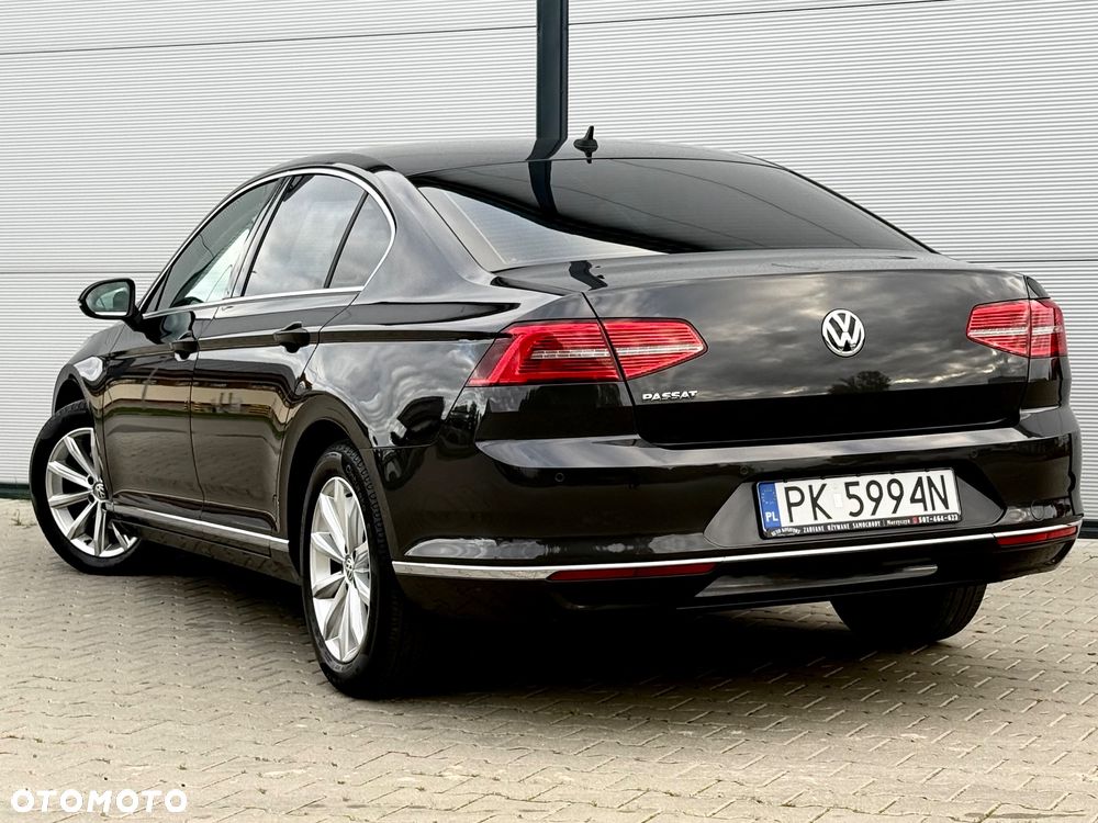 Volkswagen Passat 1.6 TDI SCR DSG - 15