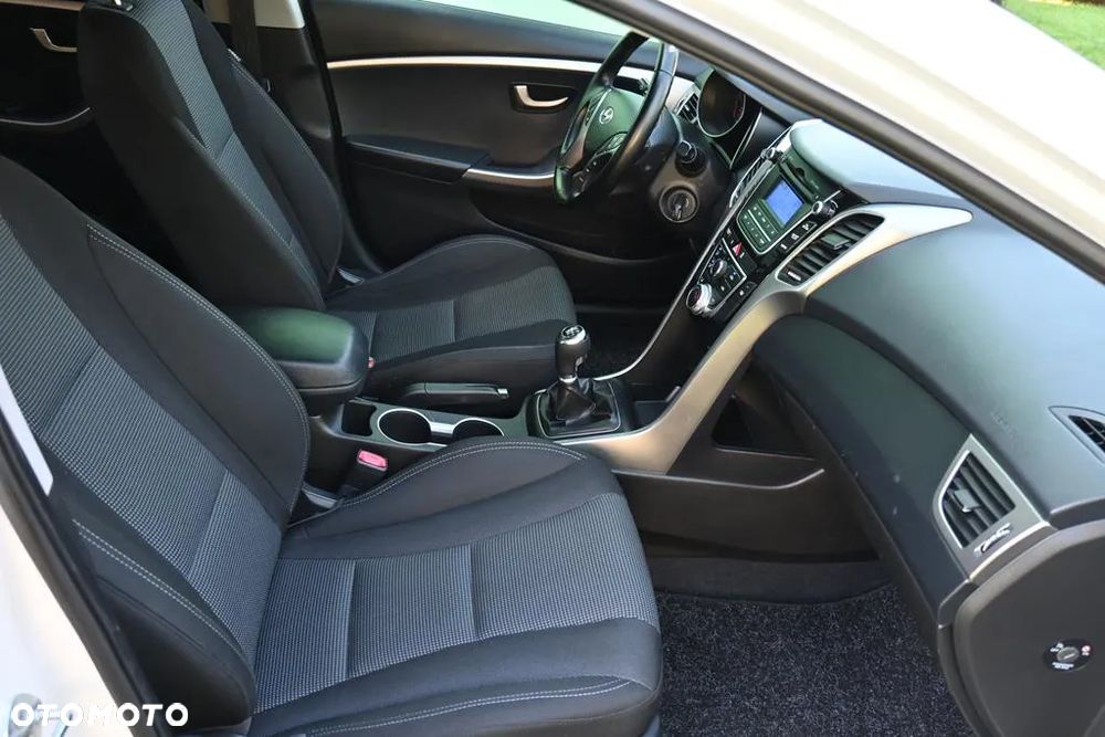 Hyundai i30 i30cw 1.4 Style - 19