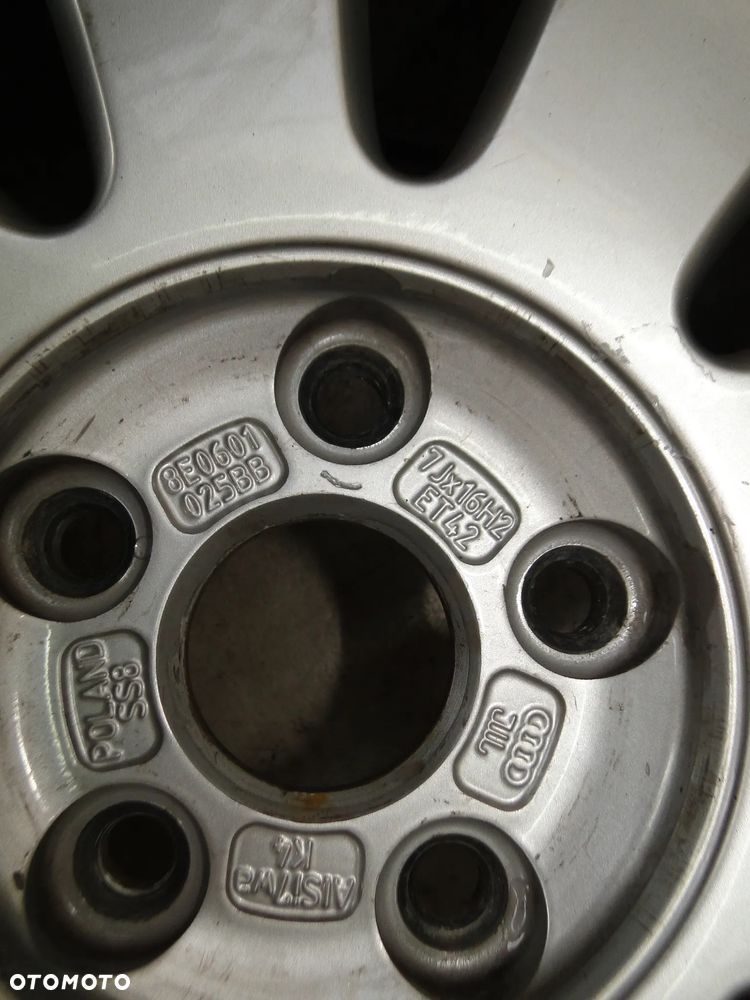 AUDI A4 B7 FELGA ALUMINIOWA 7x16 ET42 5x112 - 11