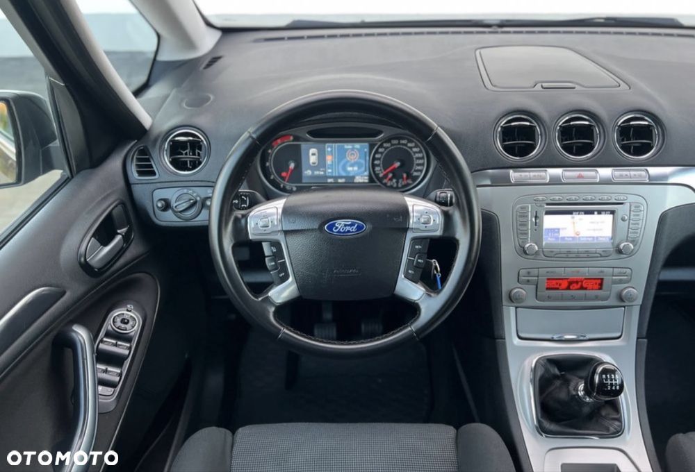 Ford Galaxy - 7