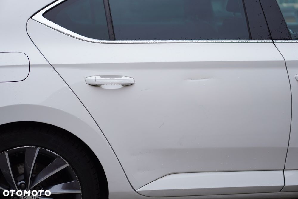 Skoda Superb 1.8 TSI L&K - 11