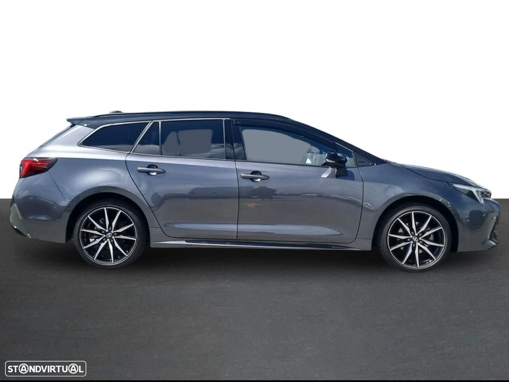 Toyota Corolla Touring Sports - 14