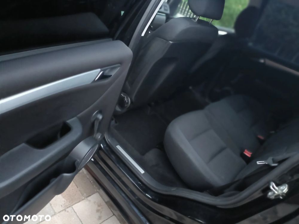 Mercedes-Benz Klasa B 180 CDI Autotronic - 12