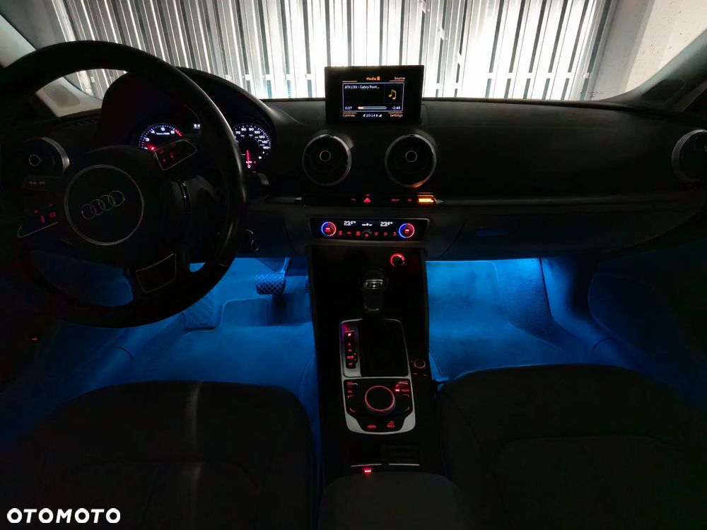 Audi A3 Limousine 1.8 TFSI Ambiente S tronic - 9