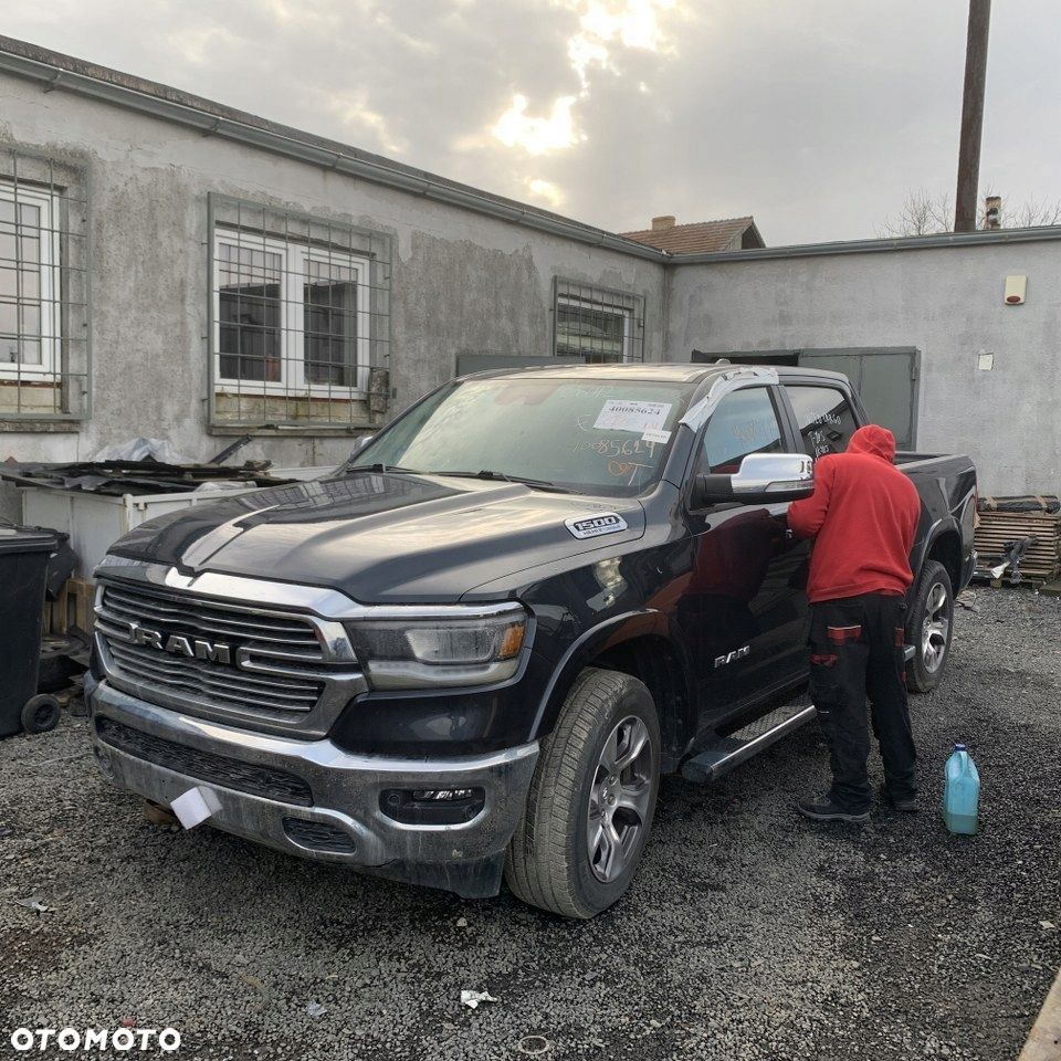 Karoseria buda kabina PAR nadwozie długie drzwi DODGE RAM V 1500 LARAMI 21r - 5