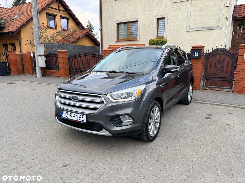 Ford Kuga - 1