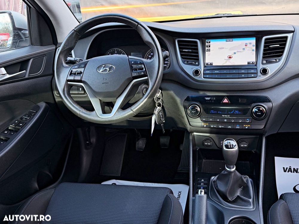 Hyundai Tucson blue 1.7 CRDi 2WD Style - 19