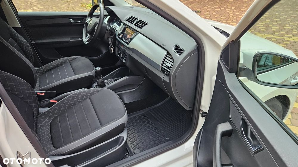 Skoda Fabia - 18
