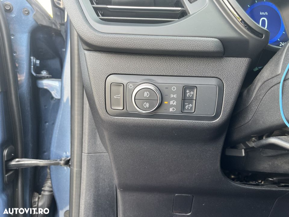 Ford Kuga - 11