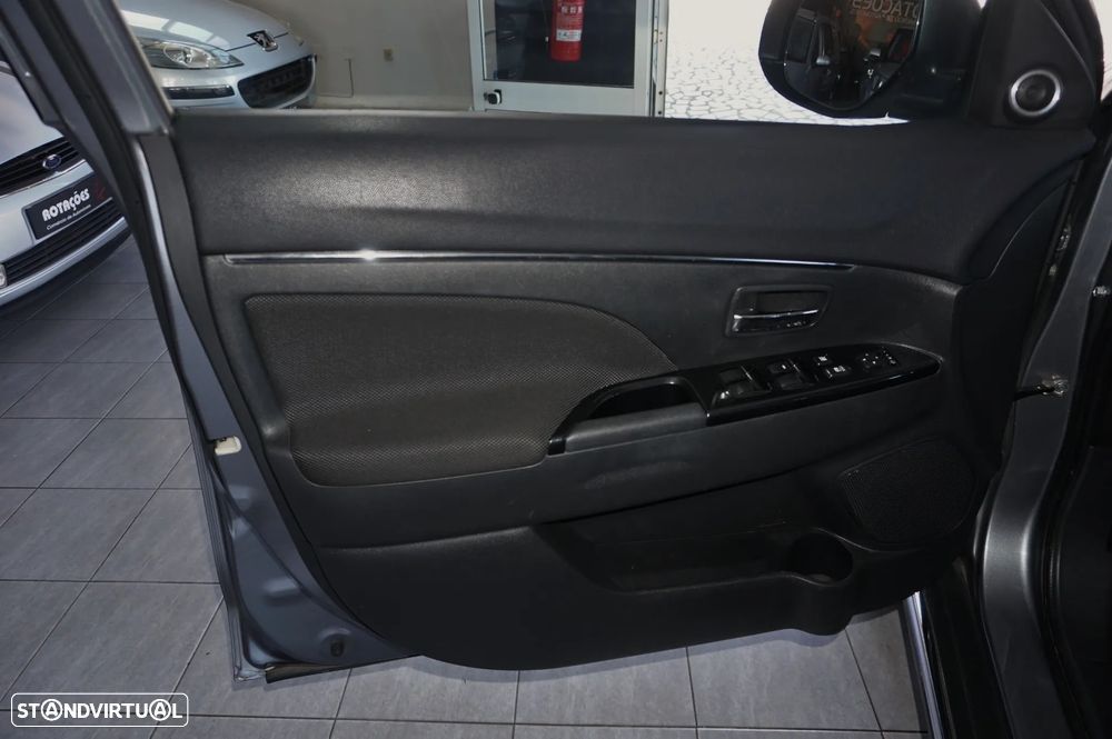 Citroën C4 Aircross HDi 115 Stop & Start 4WD Exclusive - 19