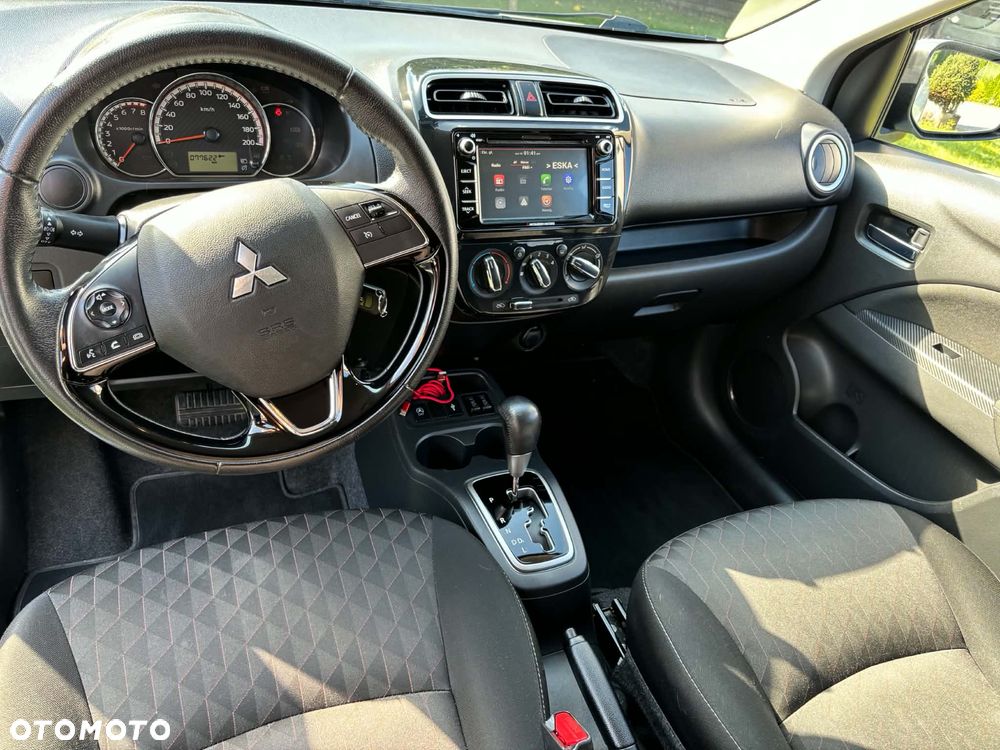 Mitsubishi Space Star 1.2 AS&G Insport CVT - 9