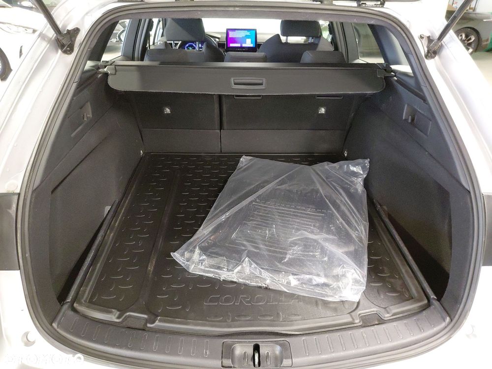 Toyota Corolla 1.8 Hybrid Comfort - 13