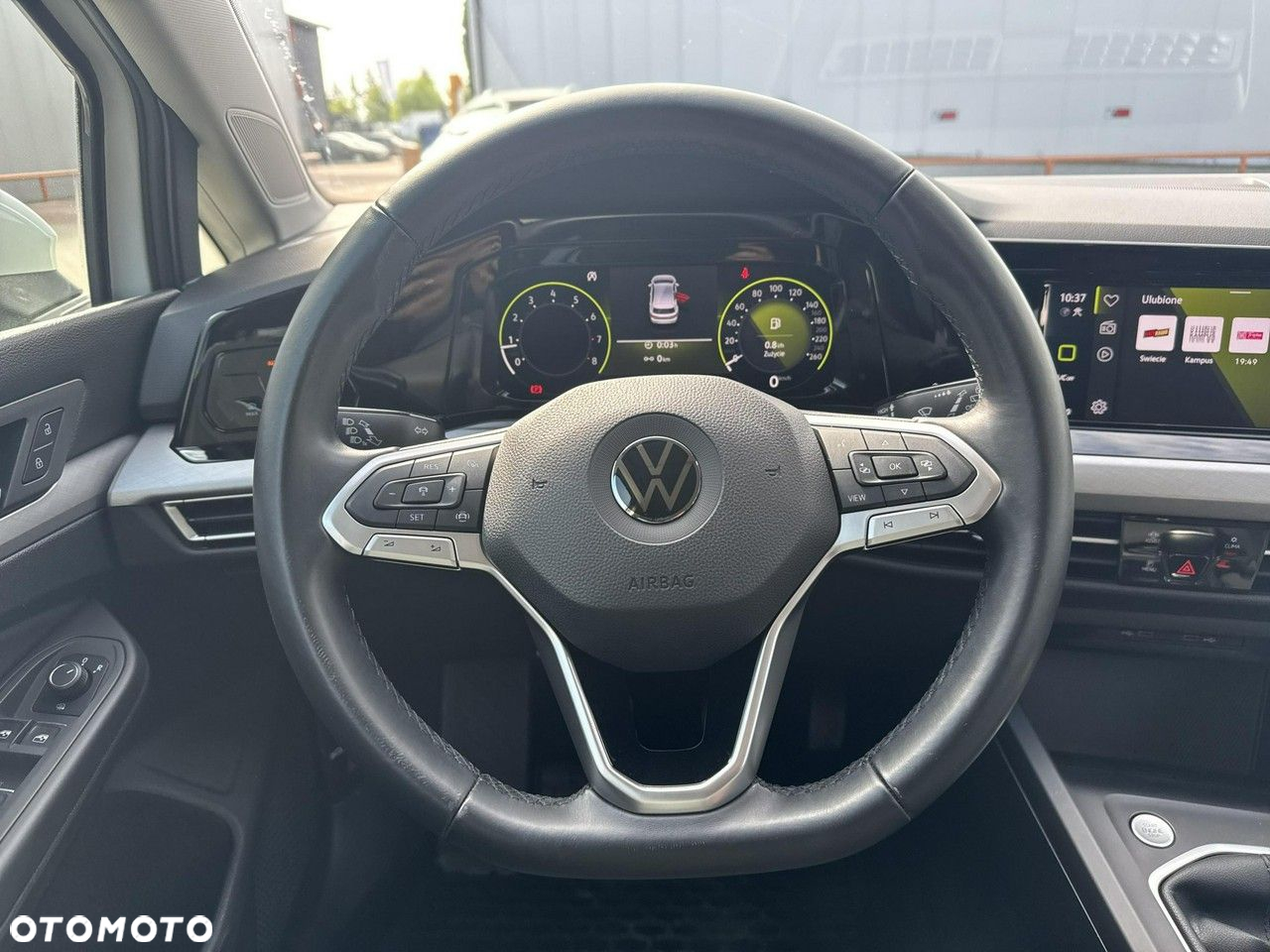 Volkswagen Golf VIII 1.5 TSI EVO Life - 25