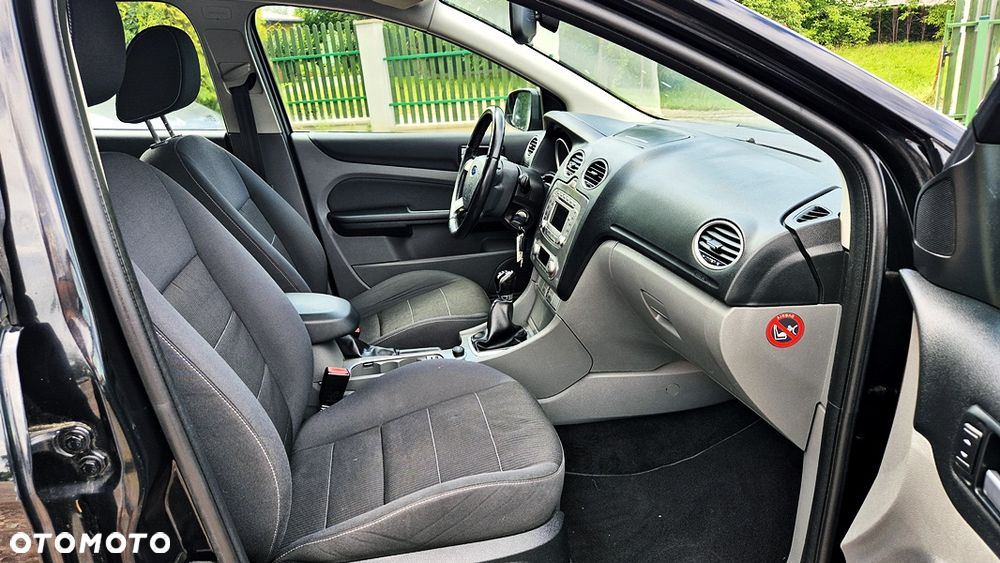 Ford Focus 1.8 Titanium - 39