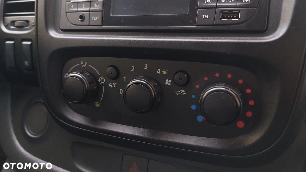 Opel Vivaro - 20