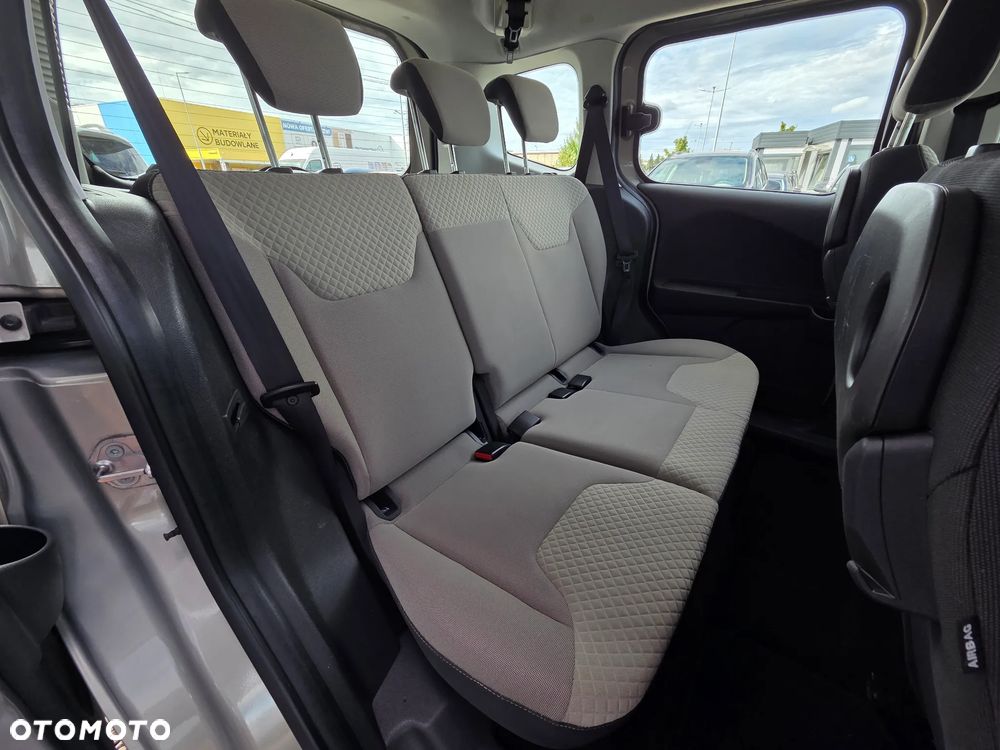 Ford Tourneo Courier 1.5 TDCi Ambiente - 10