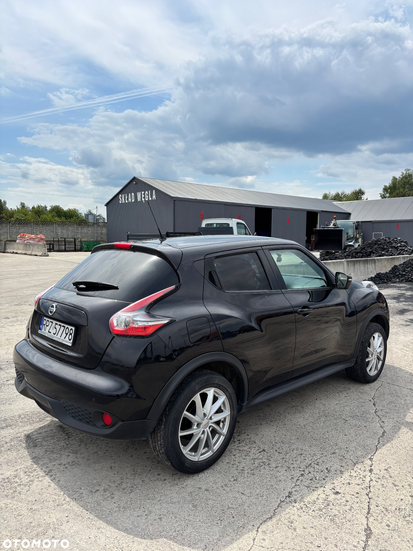Nissan Juke 1.6 Acenta Xtronic - 4