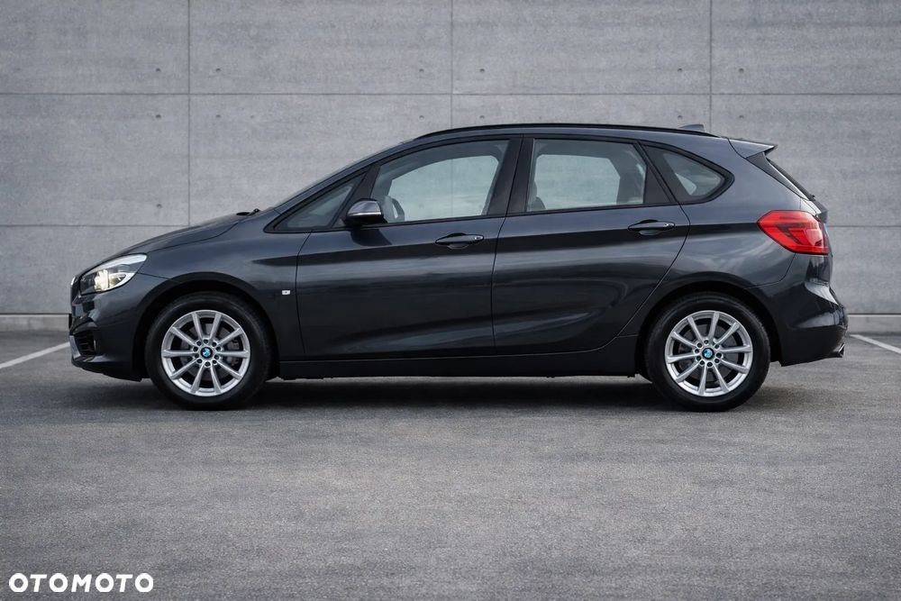 BMW Seria 2 218i - 4