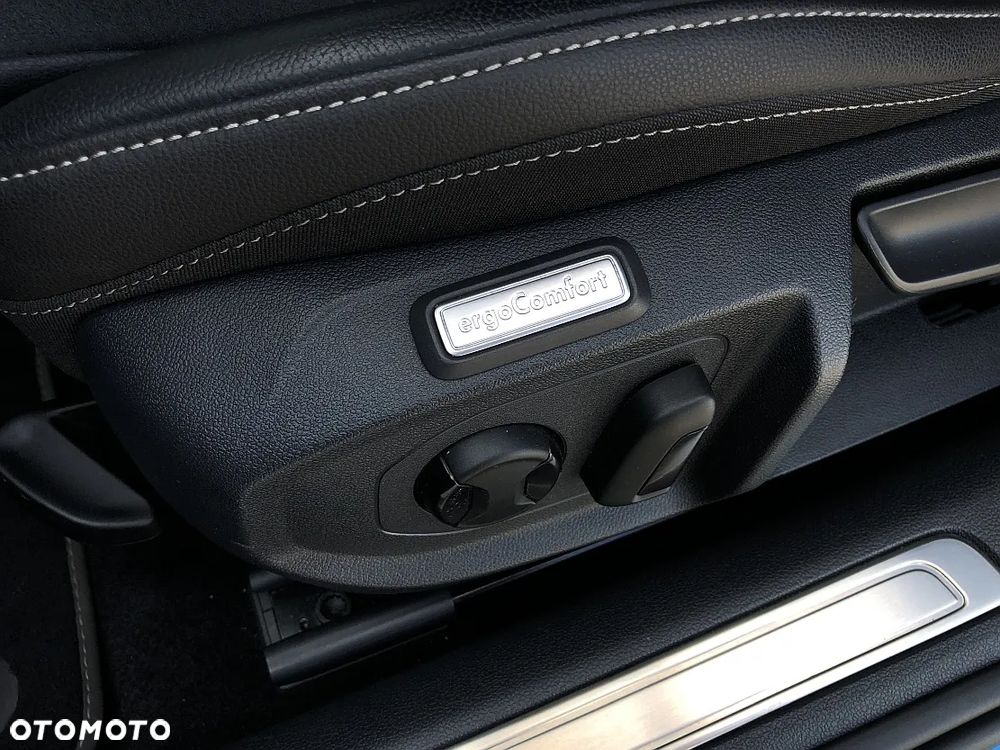 Volkswagen Arteon 2.0 TDI R-Line DSG - 37