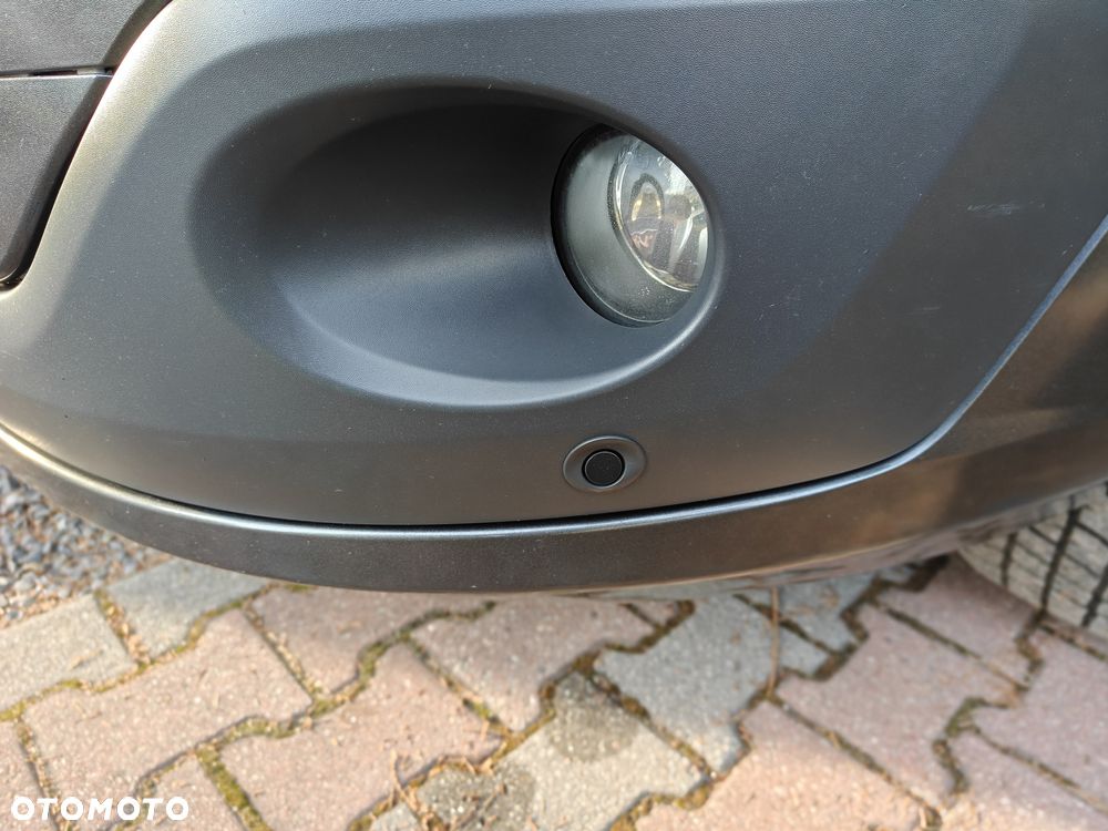 Ford Tourneo Custom - 24