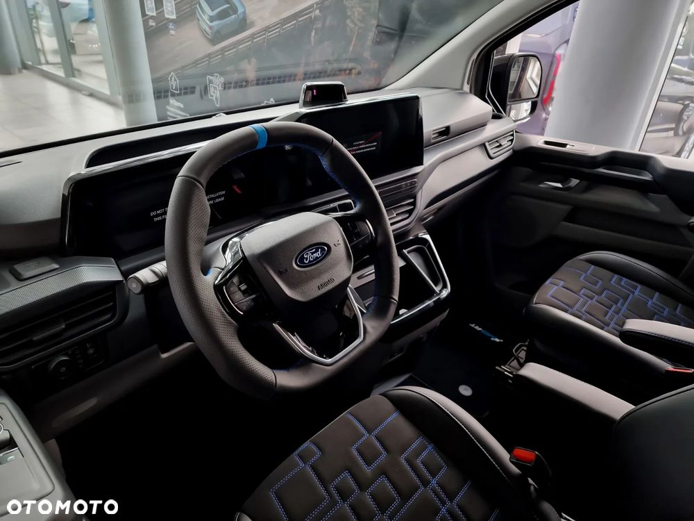 Ford Transit Custom - 11