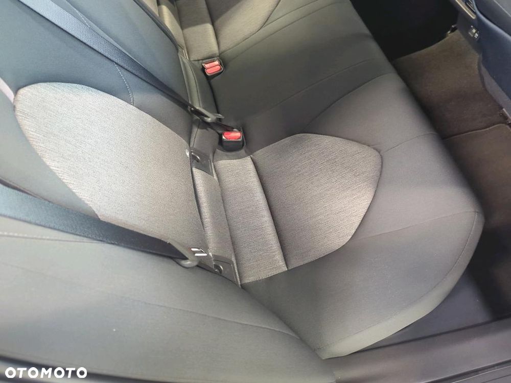 Toyota Camry 2.5 Hybrid Comfort CVT - 16