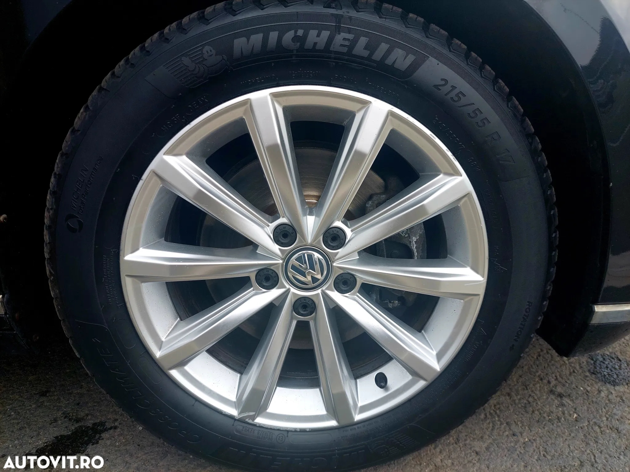 Volkswagen Passat - 21