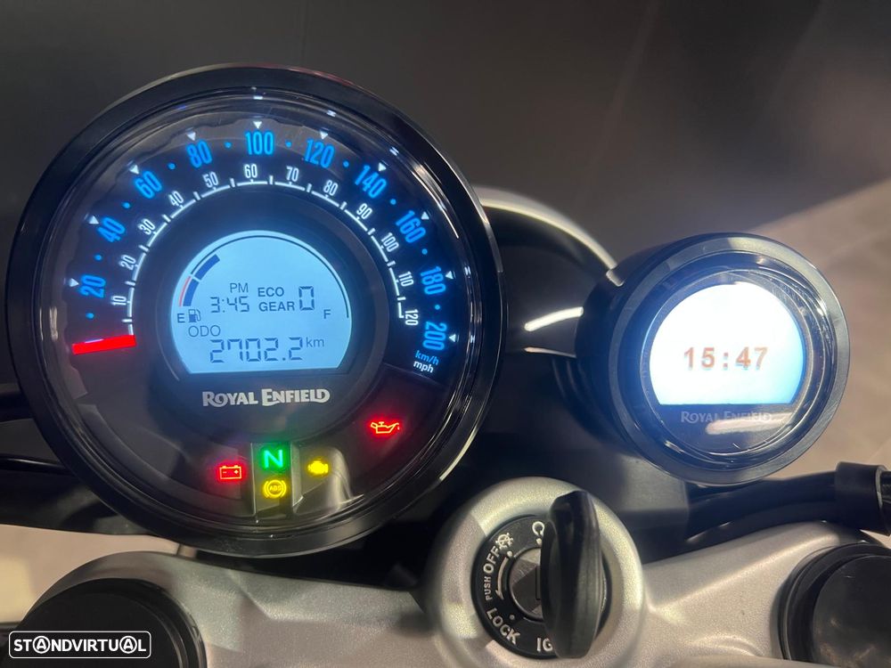 Royal Enfield Super Meteor 650 - 6