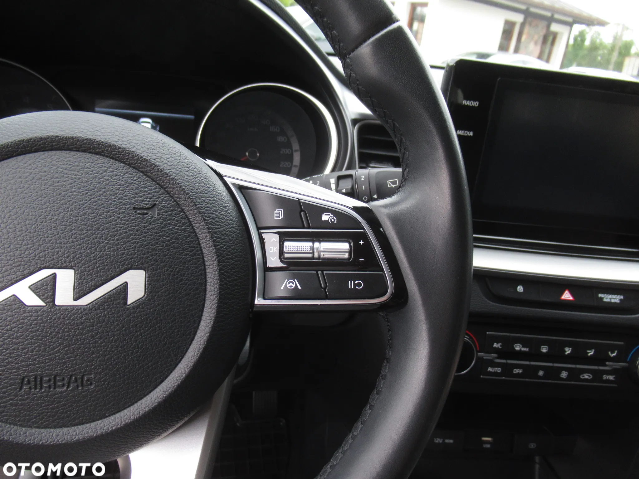 Kia Ceed 1.5 T-GDI M - 14