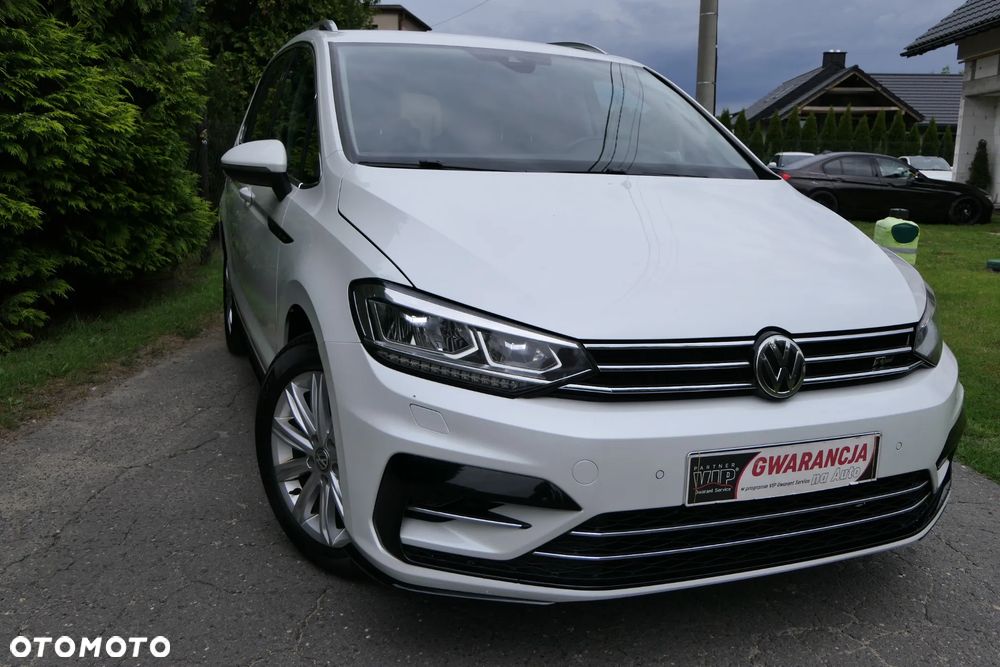 Volkswagen Touran - 10