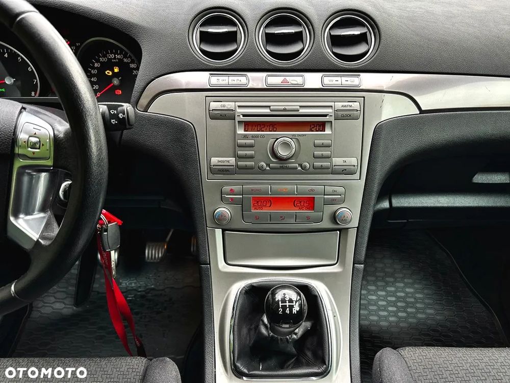 Ford S-Max 2.0 Titanium - 14