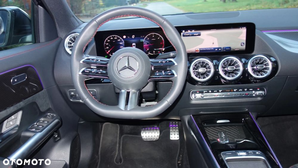 Mercedes-Benz GLA 200 d 4-Matic AMG Line 8G-DCT - 39